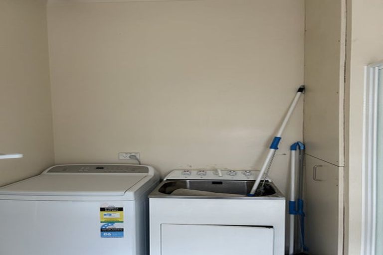 Photo of property in 2 Foyle Street, Island Bay, Wellington, 6023