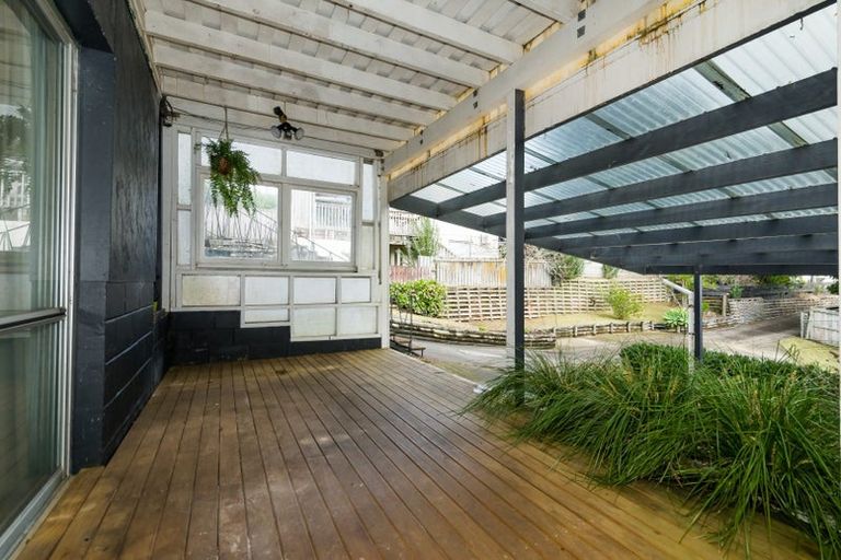 Photo of property in 62 Stott Avenue, Birkdale, Auckland, 0626