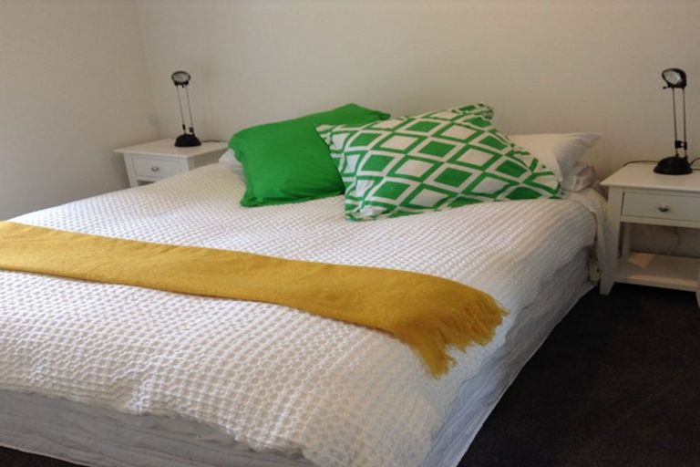 Photo of property in 23 Athol Terrace, Upper Riccarton, Christchurch, 8041