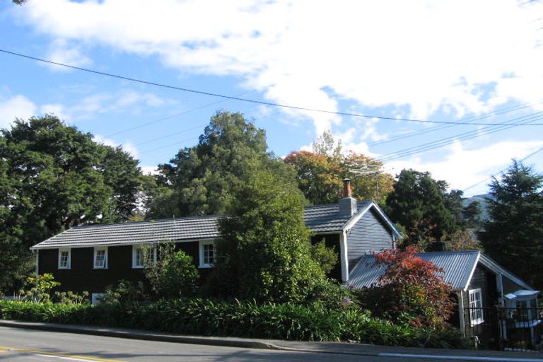 Photo of property in 27 Chatsworth Road, Silverstream, Upper Hutt, 5019