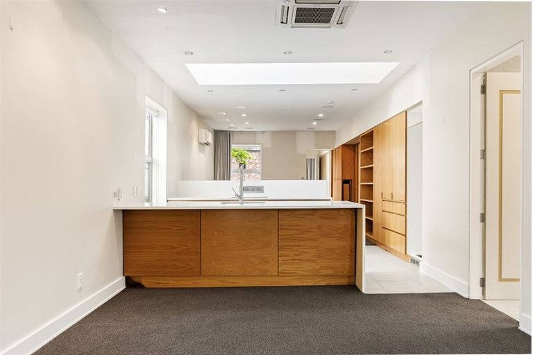 Photo of property in 192 Chester Street East, Christchurch Central, Christchurch, 8011