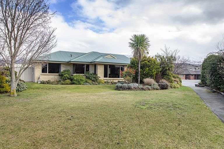 Photo of property in 17 Orchard Place, Cromwell, 9310