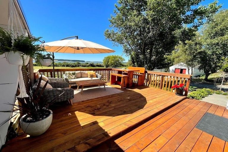 Photo of property in 328 Hokio Beach Road, Hokio Beach, Levin, 5571