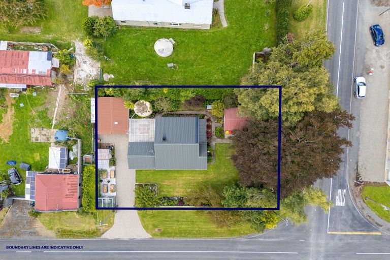 Photo of property in 82 Lochiel Bridge Road, Lochiel, Winton, 9781