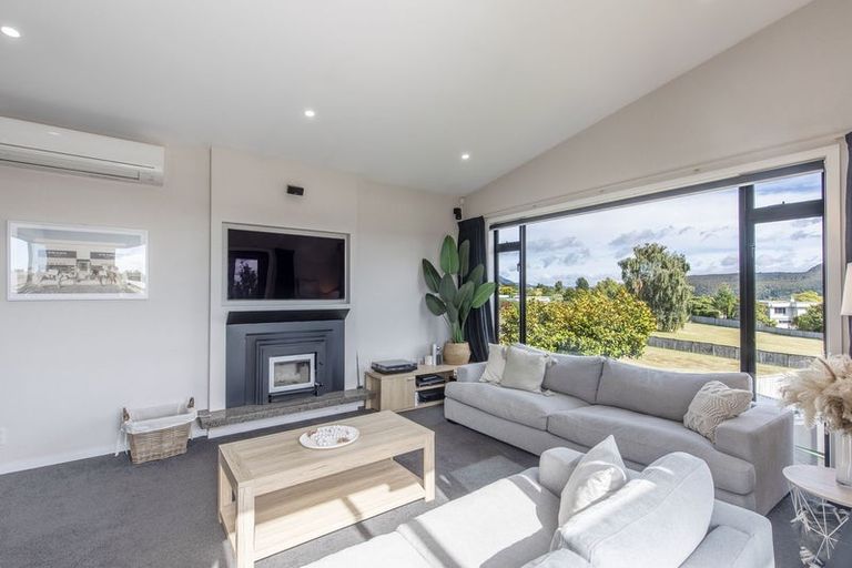 Photo of property in 72 Kahotea Drive, Motuoapa, Turangi, 3382