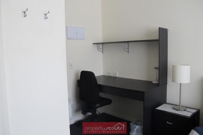 Photo of property in 3 Queen Street, Winton, 9720