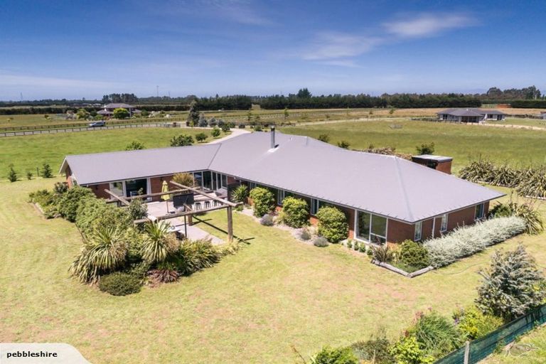 Photo of property in 27 Tupelo Place, Swannanoa, Rangiora, 7476