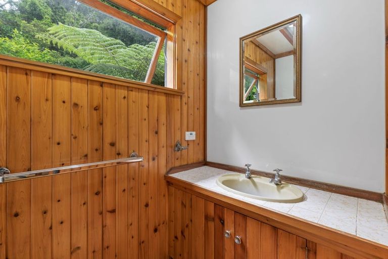 Photo of property in 36 Rangatira Road, Birkenhead, Auckland, 0626
