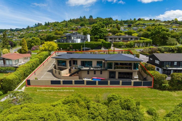Photo of property in 809 Acacia Bay Road, Acacia Bay, Taupo, 3330
