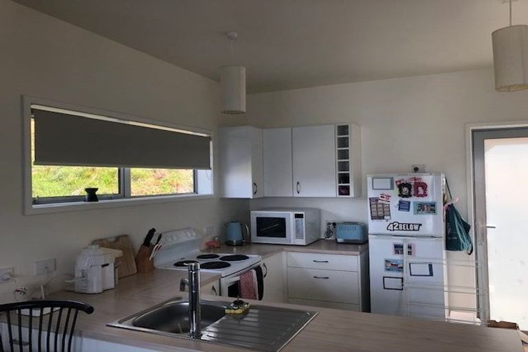 Photo of property in 129b Wynyard Crescent, Fernhill, Queenstown, 9300