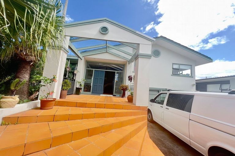 Photo of property in 83 Fisher Parade, Sunnyhills, Auckland, 2010