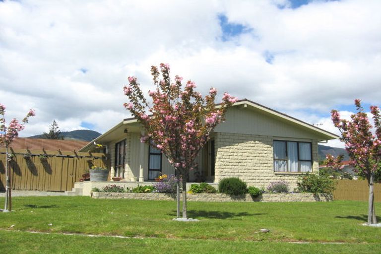 Photo of property in 68 Fergusson Street, Stoke, Nelson, 7011