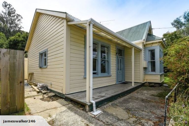 Photo of property in 22 Thomson Street, Lookout Point, Dunedin, 9011