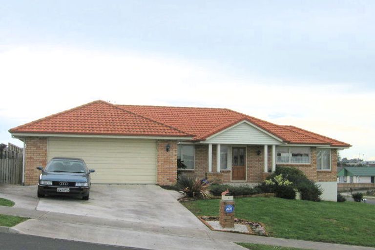 Photo of property in 8 Rochester Place, Nawton, Hamilton, 3200