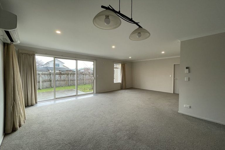Photo of property in 3 Yeats Grove, Trentham, Upper Hutt, 5018