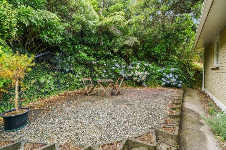 Photo of property in 93 Dowse Drive, Maungaraki, Lower Hutt, 5010