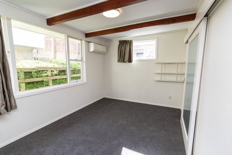 Photo of property in 101 Kenmore Street, Newlands, Wellington, 6037