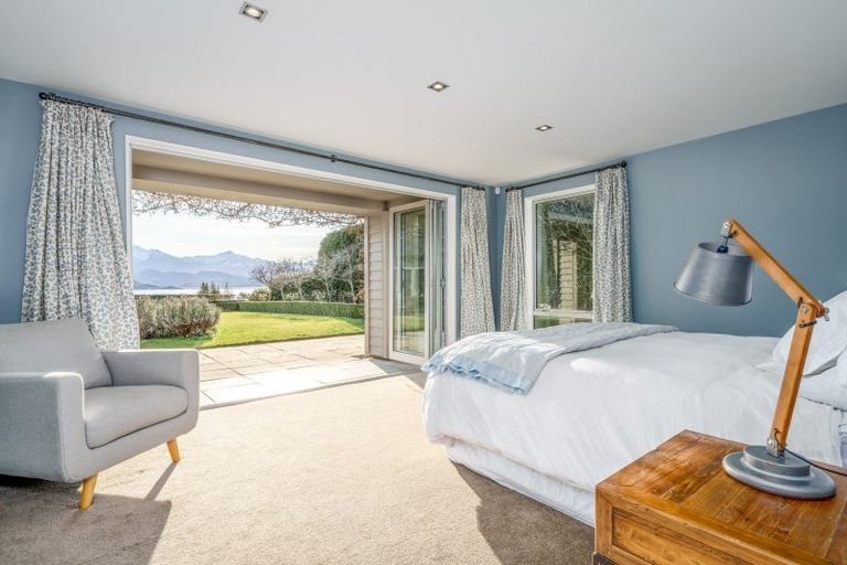 Photo of property in 1 Briar Bank Drive, Wanaka, 9305