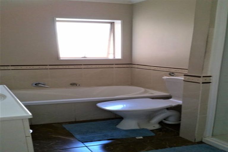 Photo of property in 223 Triangle Road, Massey, Auckland, 0614