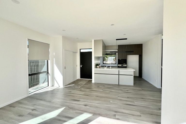 Photo of property in 13e Matterhorn Crescent, Northpark, Auckland, 2013
