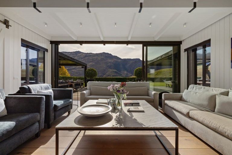 Photo of property in 47 Mooney Road, Speargrass Flat, Queenstown, 9371