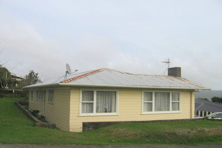Photo of property in 111 Conclusion Street, Ascot Park, Porirua, 5024