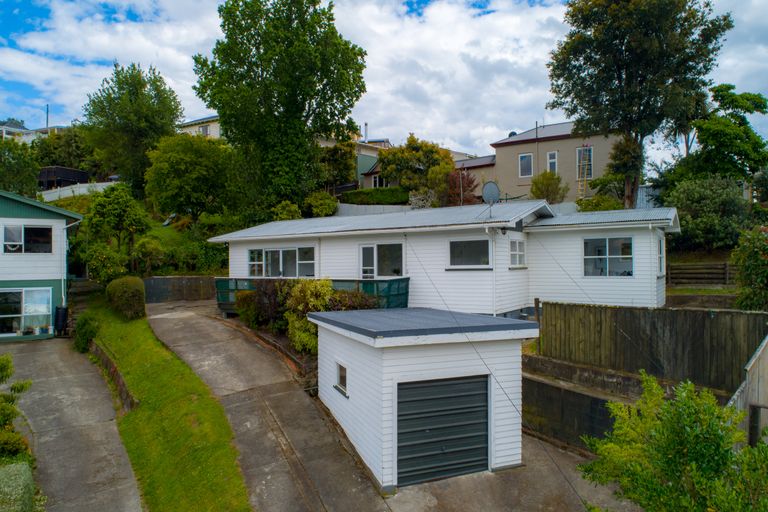 Photo of property in 64 Russell Street, Stepneyville, Nelson, 7010