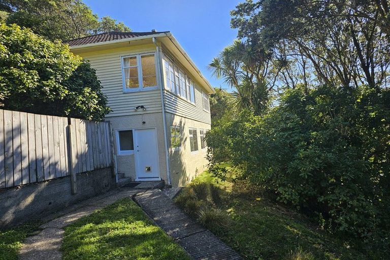 Photo of property in 51 Albemarle Road, Northland, Wellington, 6012