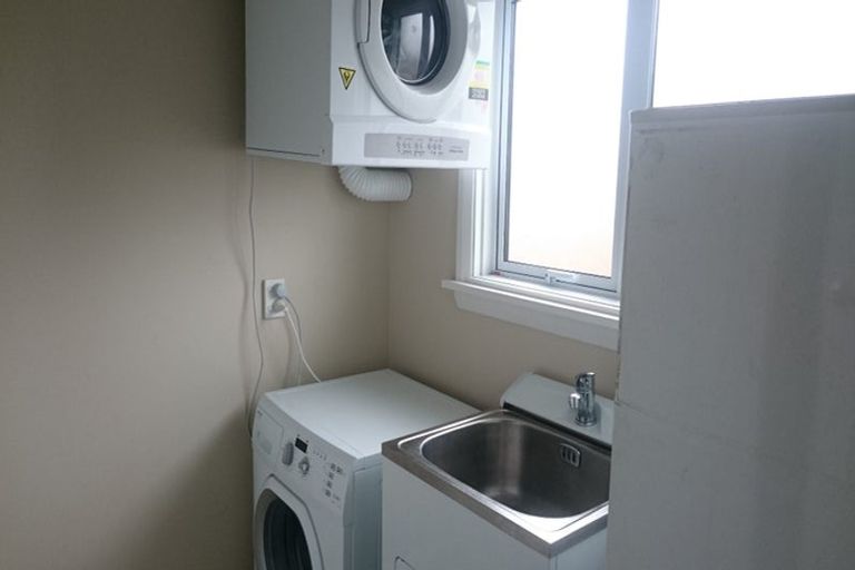 Photo of property in 215 Knowles Street, St Albans, Christchurch, 8052