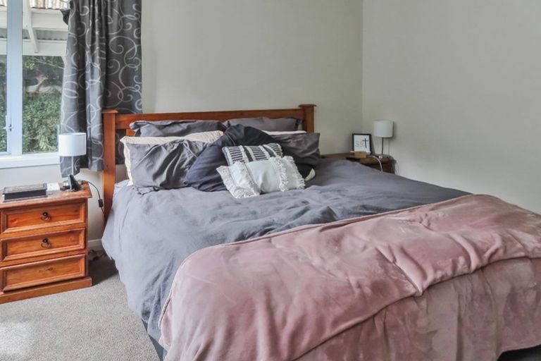 Photo of property in 111 Kamahi Street, Stokes Valley, Lower Hutt, 5019