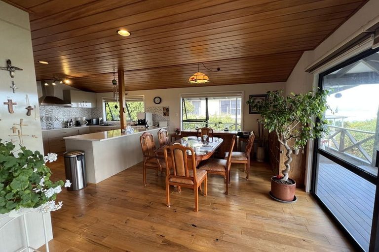 Photo of property in 17 Constable Lane, West Harbour, Auckland, 0618