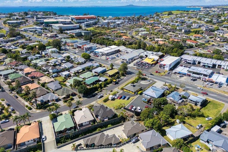 Photo of property in 1 Puarangi Lane, Stanmore Bay, Whangaparaoa, 0932