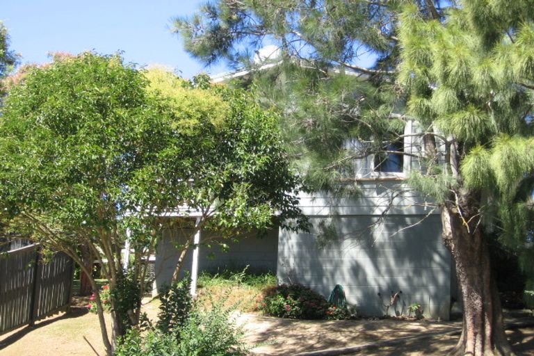 Photo of property in 48 Taurus Crescent, Beach Haven, Auckland, 0626