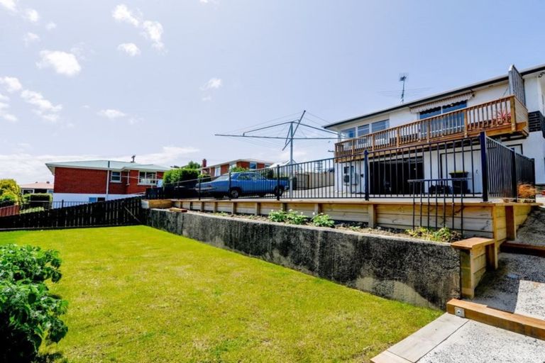 Photo of property in 54 Elwyn Crescent, Green Island, Dunedin, 9018