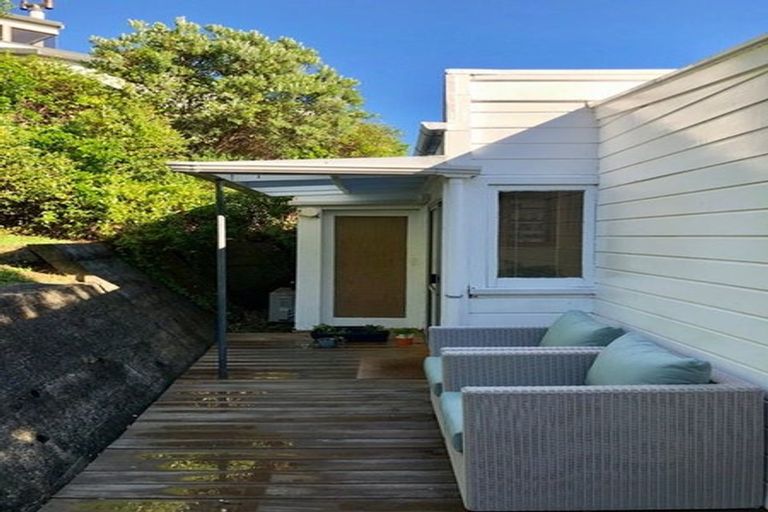 Photo of property in 112 Motuhara Road, Plimmerton, Porirua, 5026