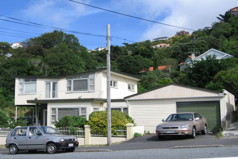 Photo of property in 12 Severn Street, Island Bay, Wellington, 6023