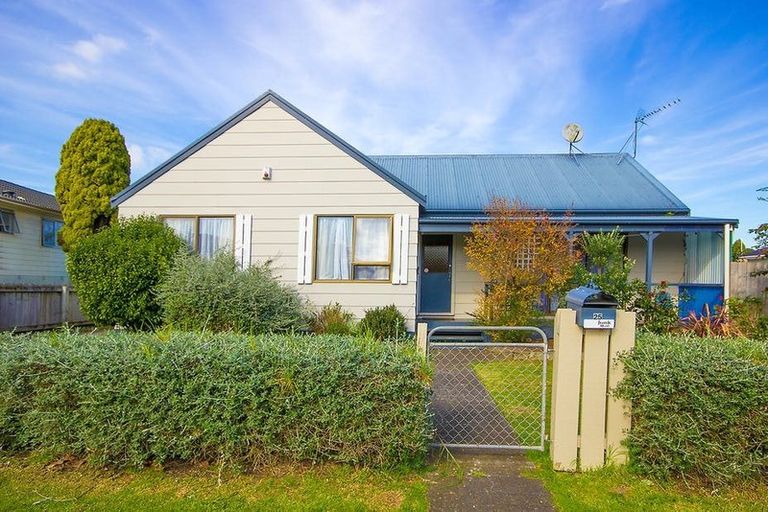 Photo of property in 25 Balloch Street, Randwick Park, Auckland, 2105