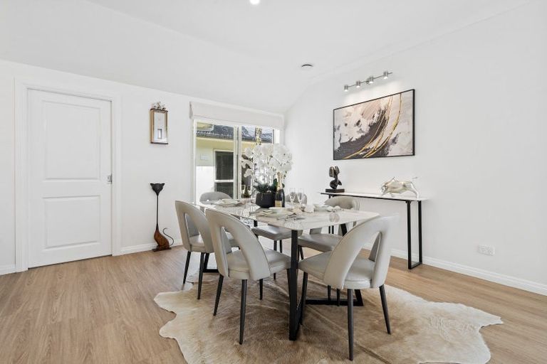 Photo of property in 7 Hobbs Road, Matakatia, Whangaparaoa, 0930