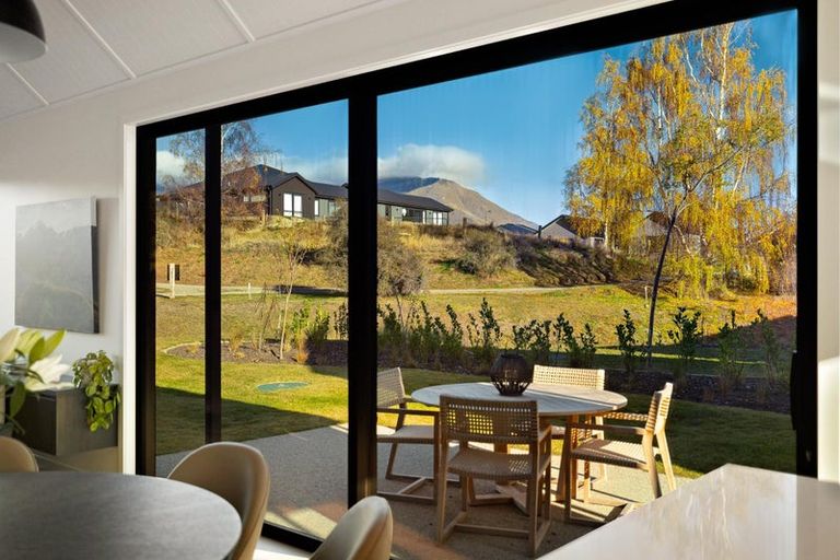 Photo of property in 7 Mckenzies Shute, Jacks Point, Queenstown, 9371