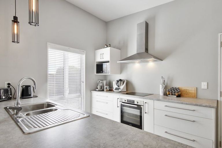 Photo of property in 7 Newnham Street, Rangiora, 7400