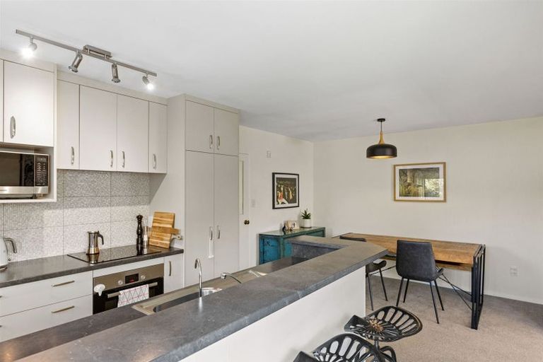 Photo of property in 2/114 Saint James Avenue, Papanui, Christchurch, 8053