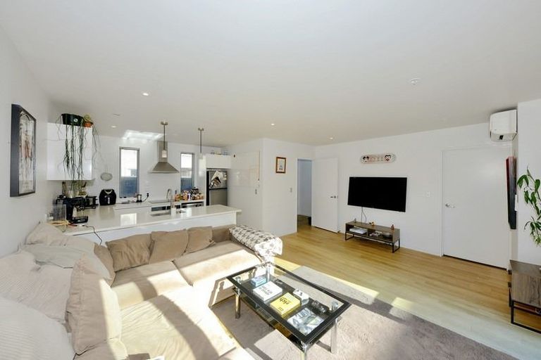 Photo of property in 972a Colombo Street, St Albans, Christchurch, 8014