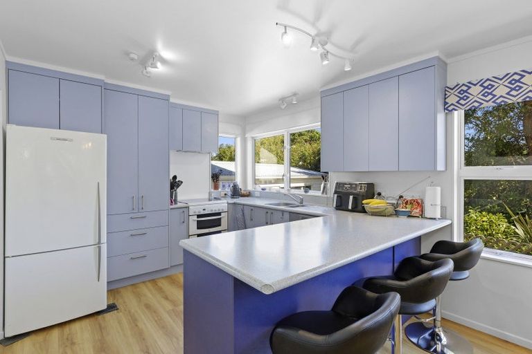 Photo of property in 10 Otira Grove, Kelson, Lower Hutt, 5010