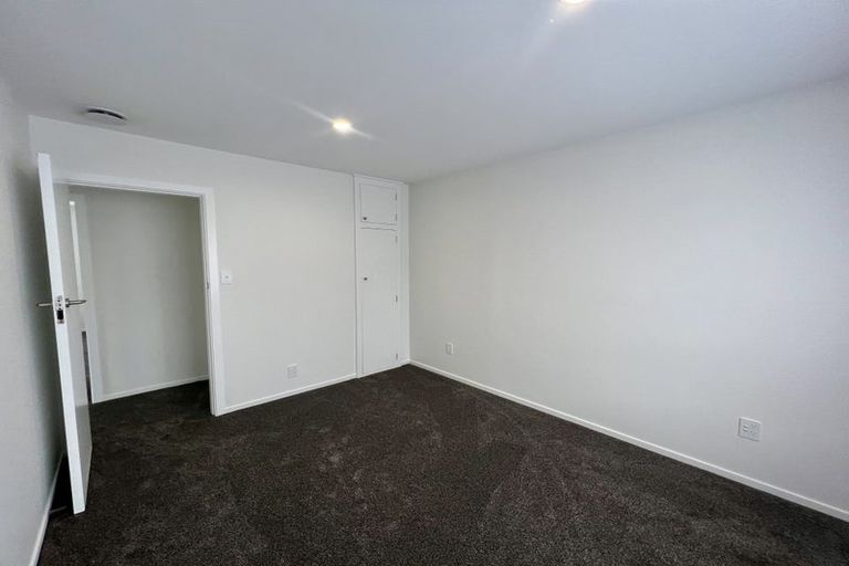 Photo of property in 2/35 Oldwood Street, Bishopdale, Christchurch, 8053