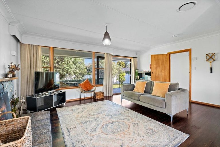 Photo of property in 12 Suez Street, Martinborough, 5711