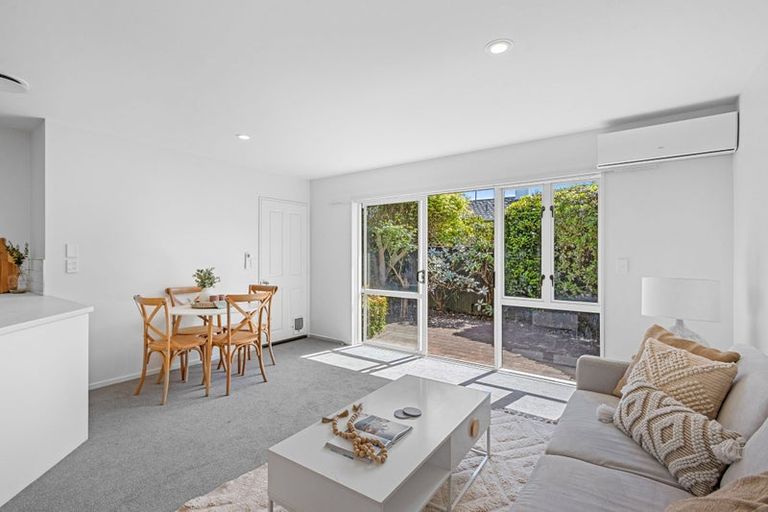 Photo of property in 17c Division Street, Riccarton, Christchurch, 8041