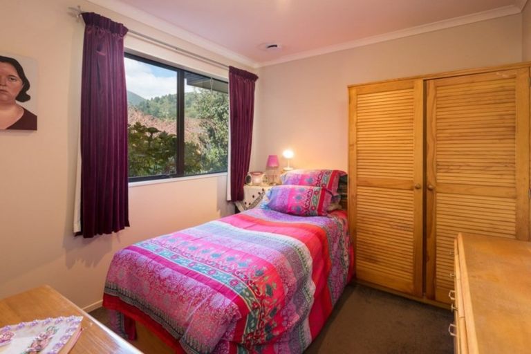 Photo of property in 7 Glentui Place, Waikawa, Picton, 7220