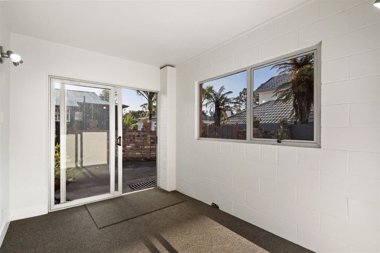 Photo of property in 69 Martin Avenue, Mount Albert, Auckland, 1025