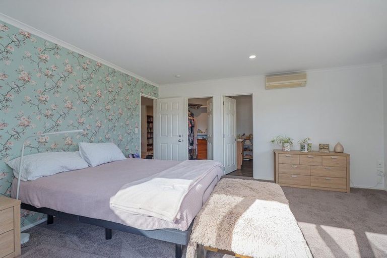 Photo of property in 51 Cholmondeley Crescent, Whitianga, 3510