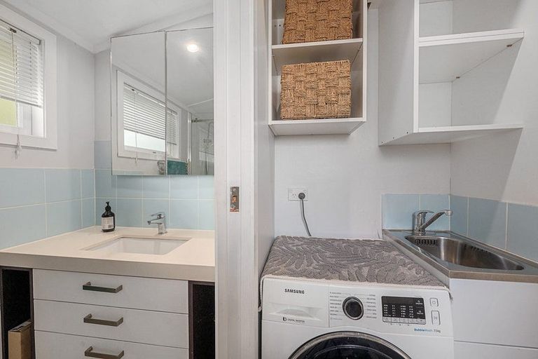 Photo of property in 10 Bennett Street, Port Albert, Wellsford, 0973